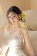 教员穿黑色双开叉实丝